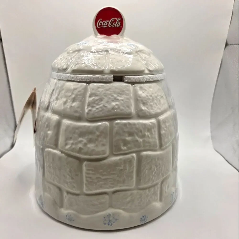 Vintage 2005 Coca-Cola Polar Bear Igloo Ceramic Cookie Jar NWT